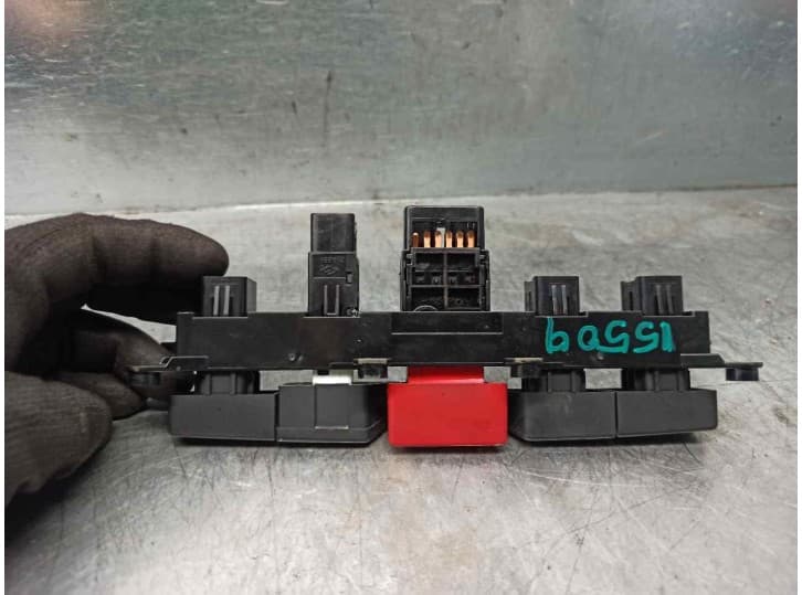 Recambio de warning para kia picanto i (sa) 1.0 referencia OEM IAM 9379007500 9379007500 3