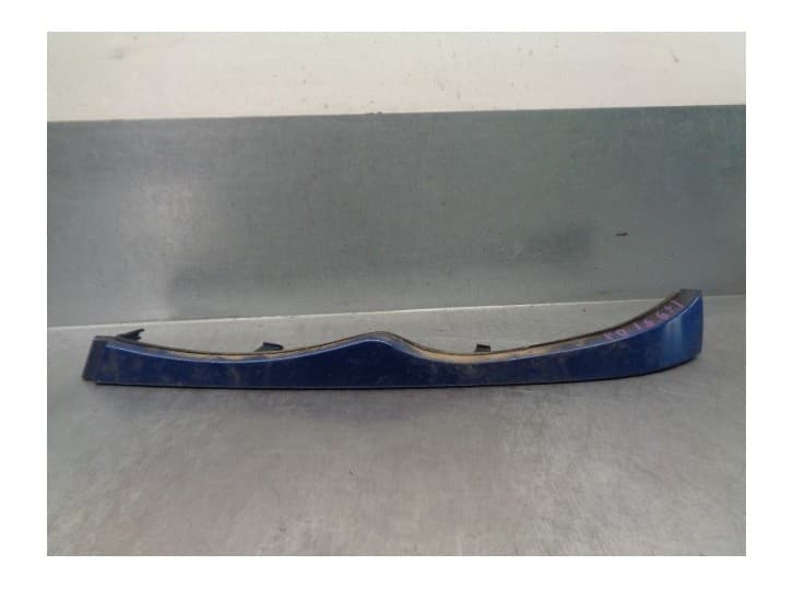 Recambio de cerquillo faro para bmw 3 (e46) 330 d referencia OEM IAM 51137030553
