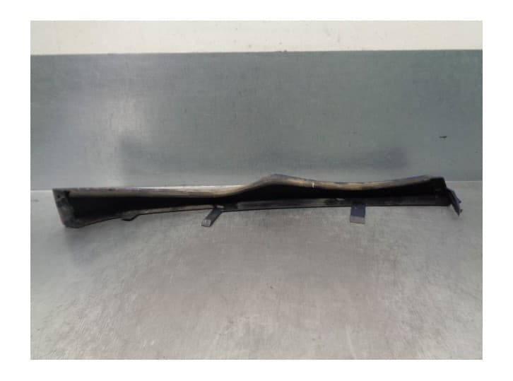 Recambio de cerquillo faro para bmw 3 (e46) 330 d referencia OEM IAM 51137030553 2