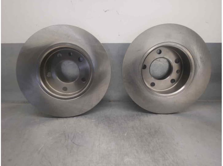 Recambio de disco freno delantero para opel omega 2.0 referencia OEM IAM 90271135 2