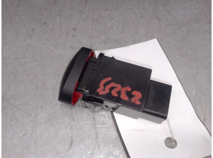 Recambio de warning para maxus amingo 2.0 referencia OEM IAM 864W0140 2