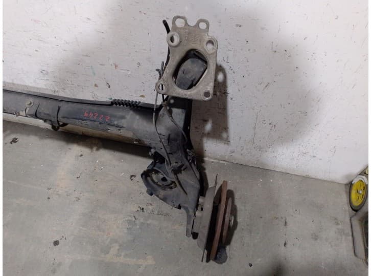 Recambio de puente trasero para citroën ds5 2.0 hdi 165 referencia OEM IAM 5148N9 5148N9 5