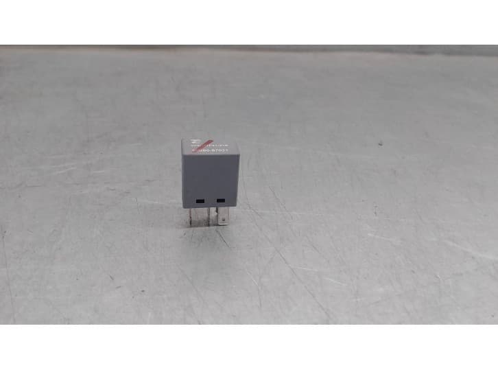 Recambio de rele para citroën c1 ii (pa_, ps_) 1.0 vti 72 referencia OEM IAM 9008087021