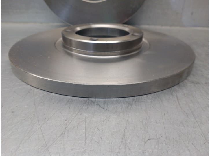 Recambio de disco freno trasero para ford transit referencia OEM IAM 6016533 3