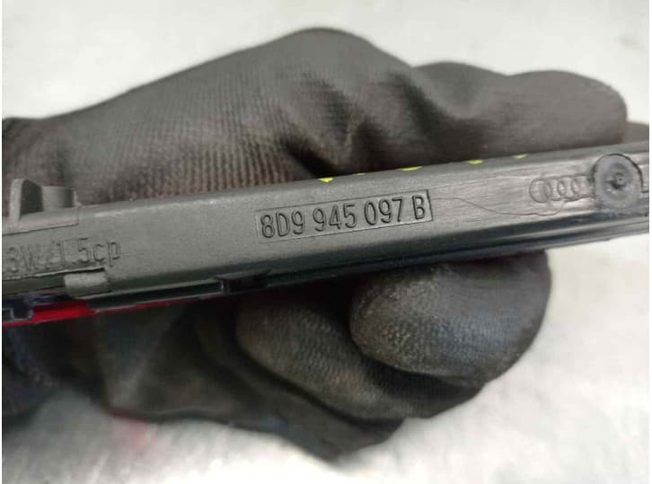 Recambio de luz central de freno para audi a3 (8l1) 1.6 referencia OEM IAM 8D9945097B 3