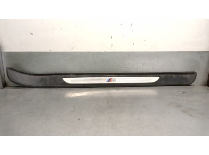 Recambio de moldura para bmw 3 coupé (e92) 320 d referencia OEM IAM 51477900776