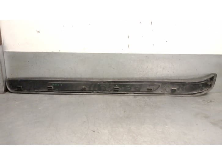 Recambio de moldura para bmw 3 coupé (e92) 320 d referencia OEM IAM 51477900776 2