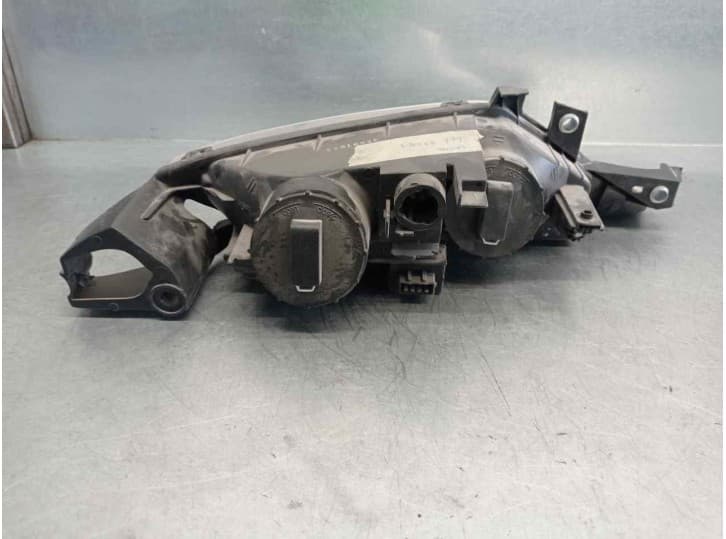 Recambio de faro izquierdo para lancia lancia y referencia OEM IAM 6661108L 2