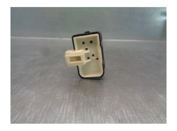 Recambio de interruptor para lexus ls (_f3_) 430 (ucf30) referencia OEM IAM 15A213 2