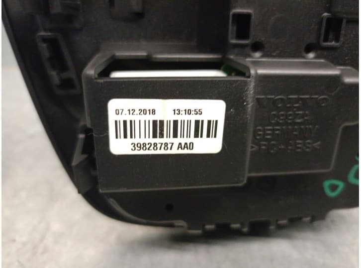 Recambio de luz interior para volvo v40 hatchback (525) d3 referencia OEM IAM 39828787 4