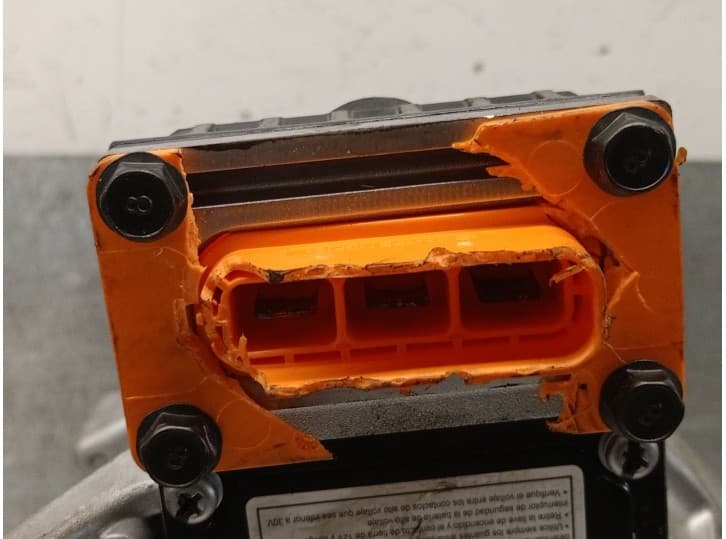 Recambio de alternador para hyundai tucson hybrid referencia OEM IAM 373902M900 5