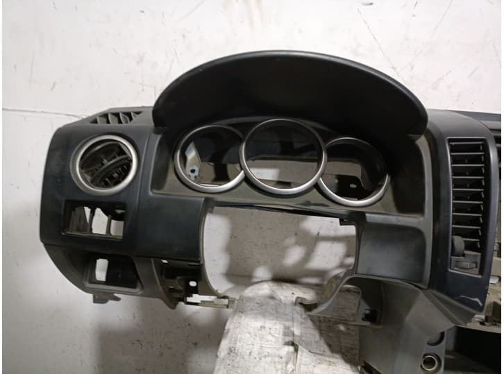 Recambio de salpicadero para ford ranger (et) 2.5 tddi referencia OEM IAM 1556744 1556744 2