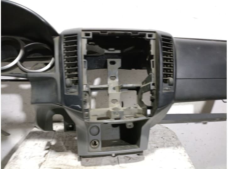 Recambio de salpicadero para ford ranger (et) 2.5 tddi referencia OEM IAM 1556744 1556744 5