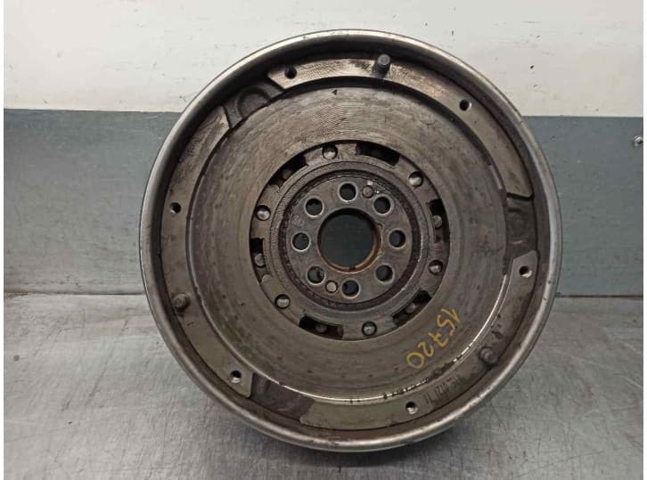 Recambio de volante motor para bmw 3 (e46) 320 d referencia OEM IAM 415012111