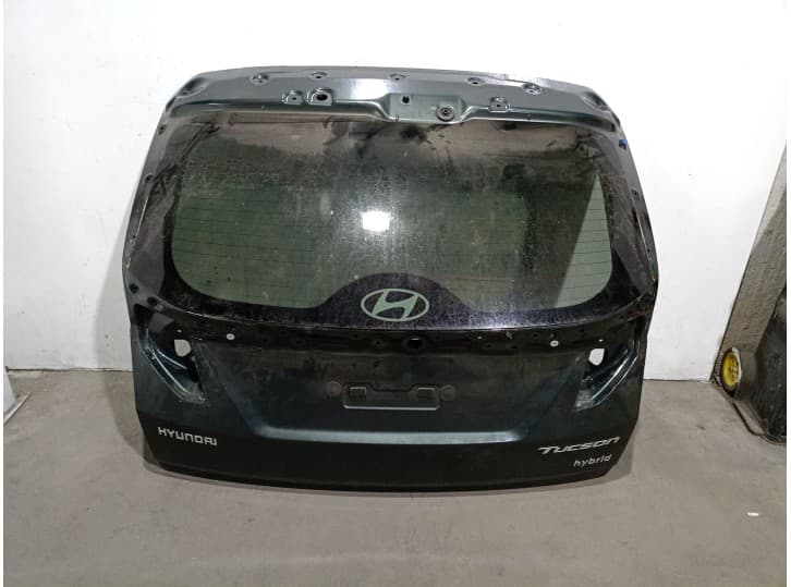 Recambio de porton trasero para hyundai tucson hybrid referencia OEM IAM 5614355
