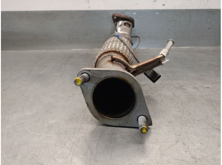 Recambio de tubo escape delantero para hyundai tucson hybrid referencia OEM IAM G4FT 3
