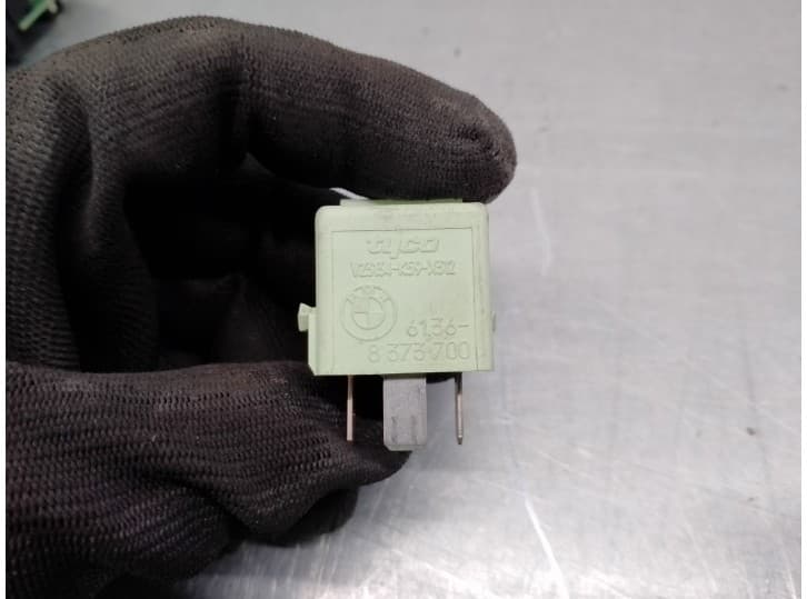 Recambio de rele para bmw 5 (f10) 525 d referencia OEM IAM 61368373700 3
