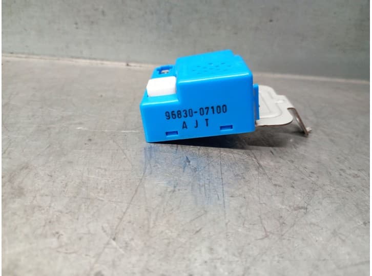 Recambio de rele para kia picanto i (sa) 1.1 referencia OEM IAM 9683007100 9683007100 3