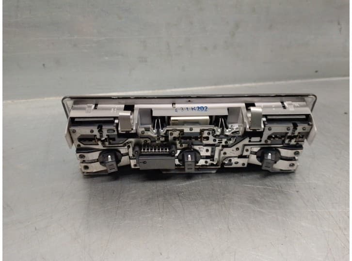Recambio de luz interior para bmw 3 touring (e46) 330 d referencia OEM IAM 63318364929 2