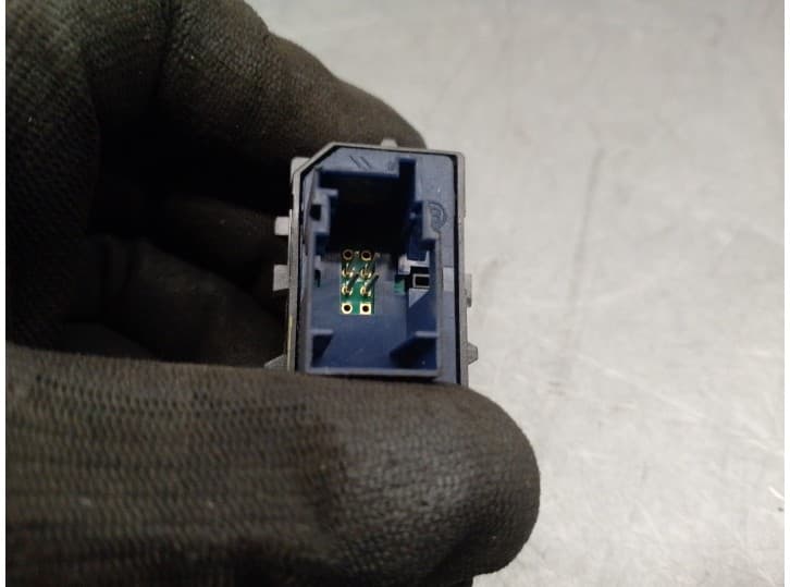 Recambio de mando para peugeot 5008 (0u_, 0e_) 1.6 hdi referencia OEM IAM 96672047XT 3