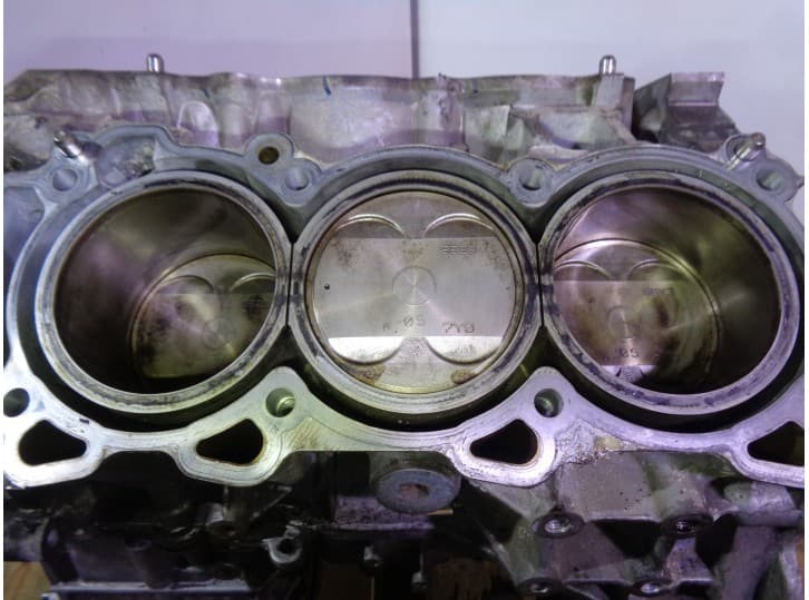 Recambio de bloque para nissan altima referencia OEM IAM VQ35 558014Z 101038Y0V0 6