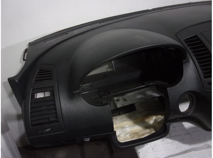 Recambio de salpicadero para nissan altima referencia OEM IAM 68200ZB011 NEGRO 2