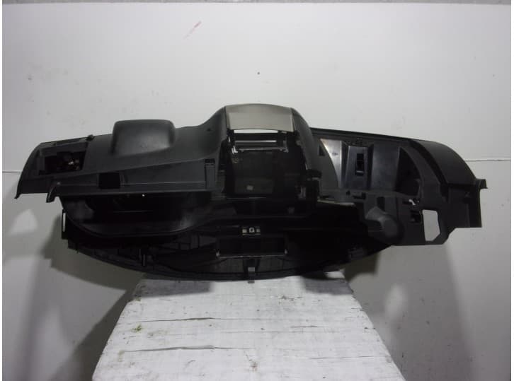 Recambio de salpicadero para nissan altima referencia OEM IAM 68200ZB011 NEGRO 5