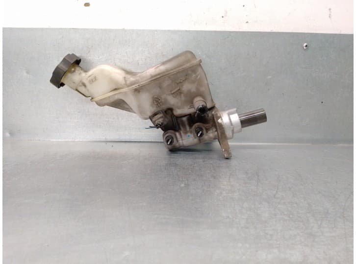 Recambio de bomba freno para hyundai i40 i (vf) 1.7 crdi referencia OEM IAM 585103Z000 4