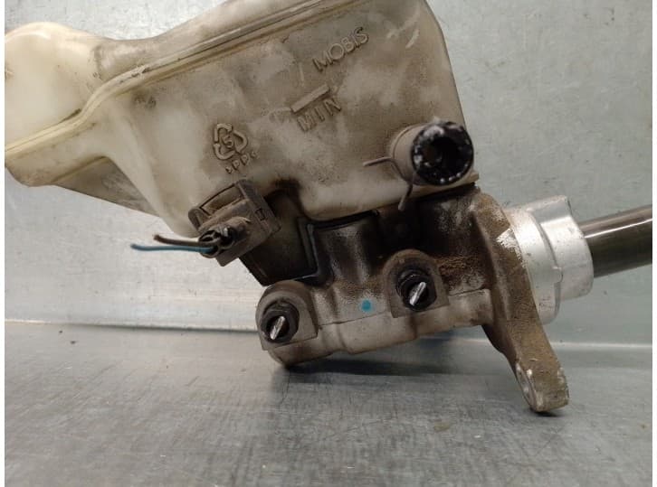 Recambio de bomba freno para hyundai i40 i (vf) 1.7 crdi referencia OEM IAM 585103Z000 5