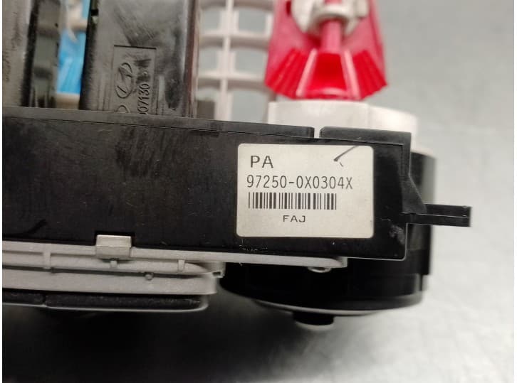 Recambio de mando climatizador para hyundai i10 i (pa) 1.2 referencia OEM IAM 972500X0304 4
