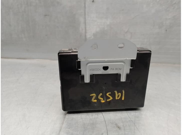 Recambio de modulo electronico para hyundai i10 i (pa) 1.2 referencia OEM IAM 954000X400 2