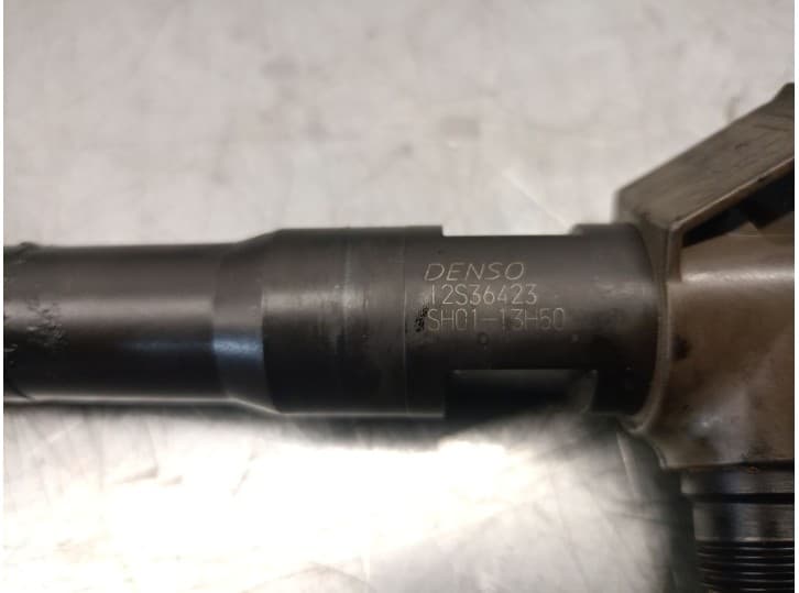 Recambio de inyector para mazda 3 sedán (bm_, bn_) 2.2 d referencia OEM IAM SH0113H50  DENSO 6
