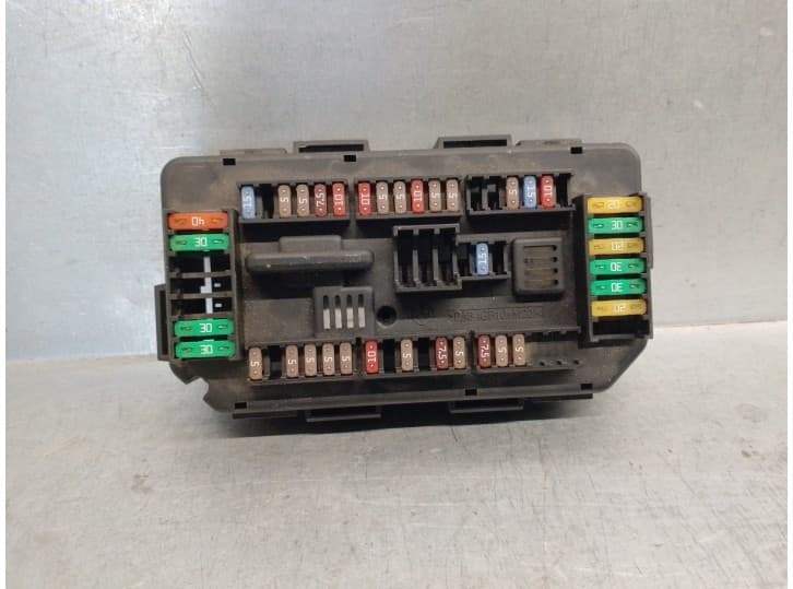 Recambio de caja reles / fusibles para bmw 3 (f30, f80) 320 d referencia OEM IAM 938906801