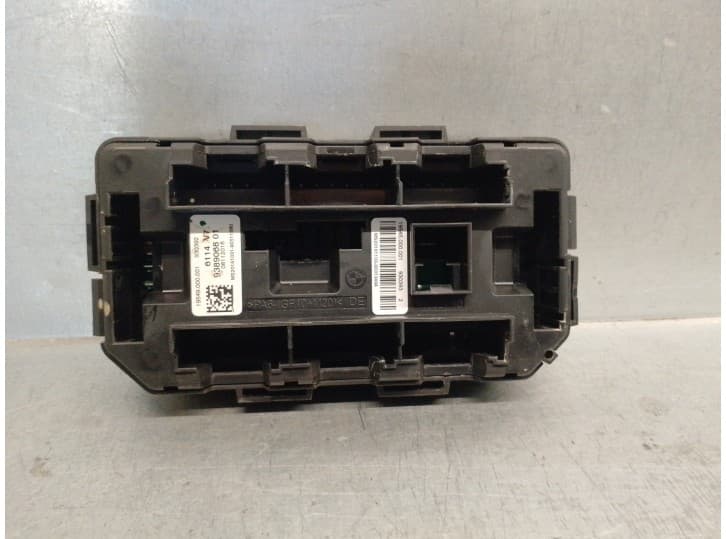 Recambio de caja reles / fusibles para bmw 3 (f30, f80) 320 d referencia OEM IAM 938906801 2