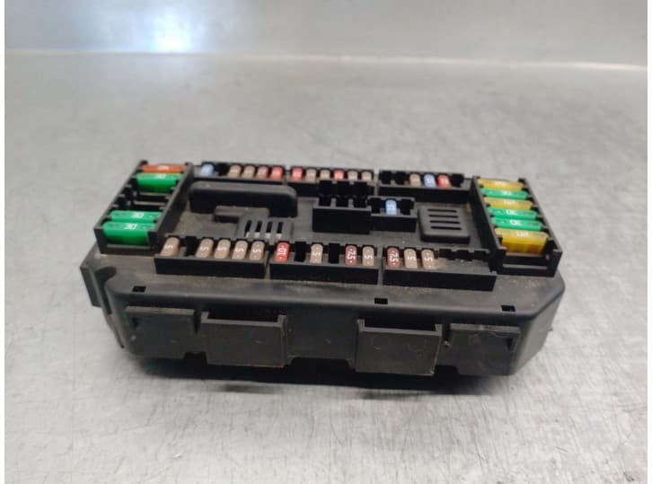 Recambio de caja reles / fusibles para bmw 3 (f30, f80) 320 d referencia OEM IAM 938906801 4