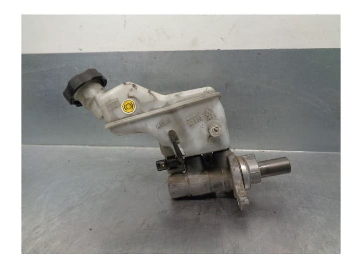 Recambio de bomba freno para kia optima (jf) 1.7 crdi referencia OEM IAM 58510D4770 2