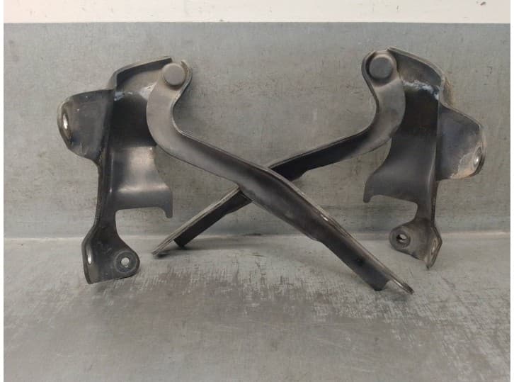 Recambio de bisagra capot para audi a6 c5 (4b2, 4b4) 2.4 referencia OEM IAM A4A5827302E 2