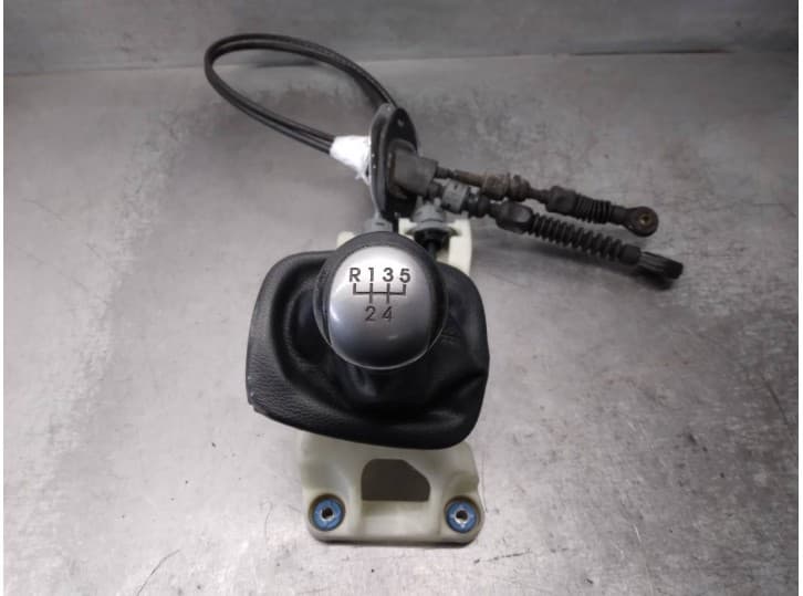 Recambio de palanca cambio para hyundai i30 (fd) 1.4 referencia OEM IAM 437002R020XP 2