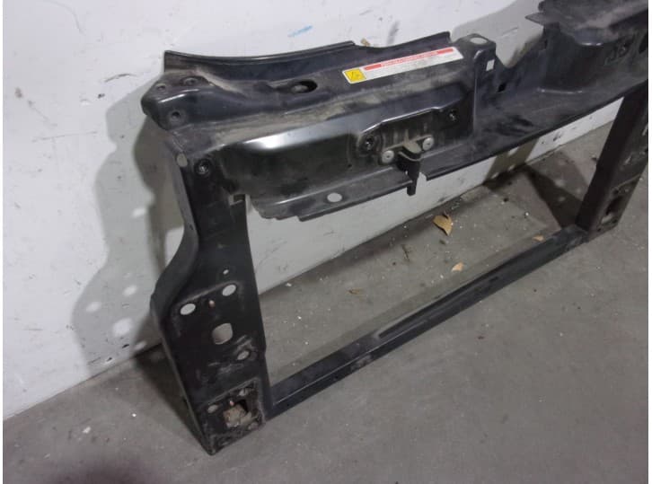 Recambio de panel frontal para ford ka (ru8) 1.2 referencia OEM IAM 1823423 DE CHAPA 2