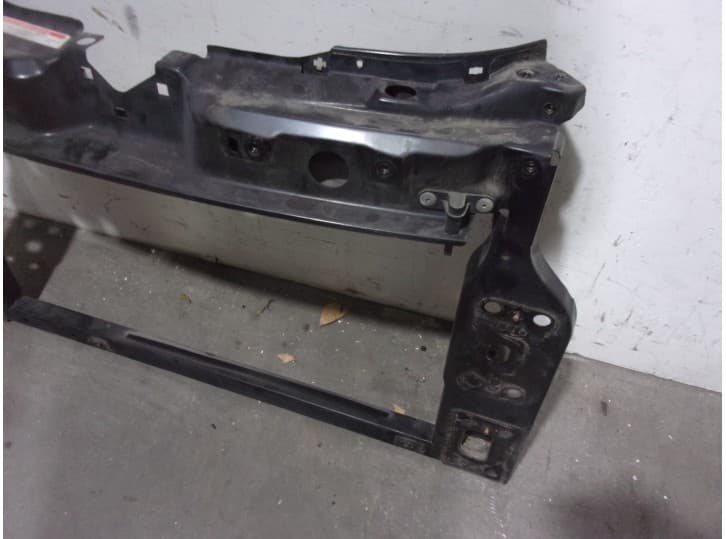 Recambio de panel frontal para ford ka (ru8) 1.2 referencia OEM IAM 1823423 DE CHAPA 3