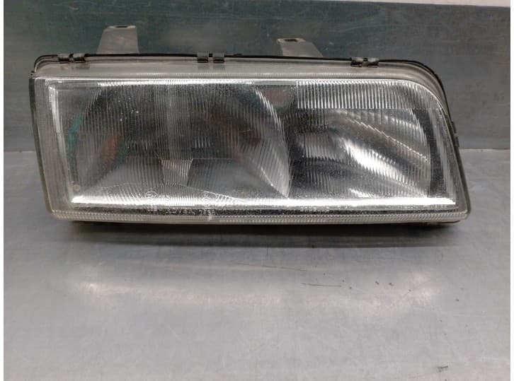 Recambio de faro derecho para rover 800 (xs) 820 i/si (rs) referencia OEM IAM 54531570