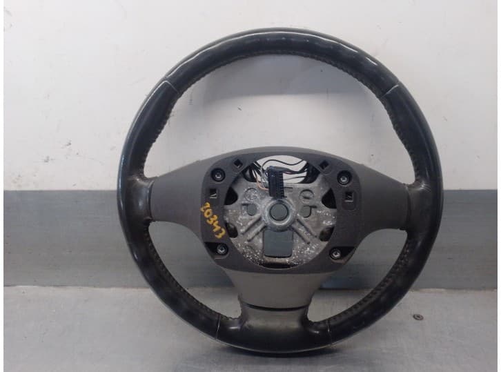 Recambio de volante para chevrolet hhr 2.4 referencia OEM IAM 25816511 T1GT00970879 2