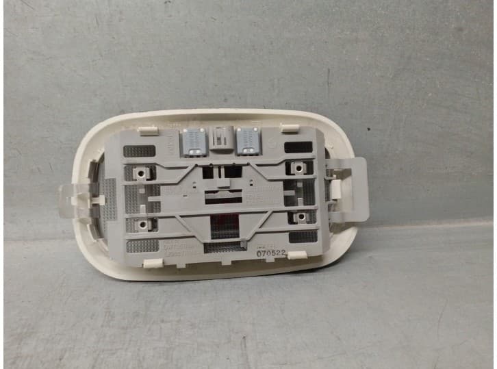 Recambio de luz interior para dodge caliber 2.0 crd referencia OEM IAM 5JG65TRMAA 2