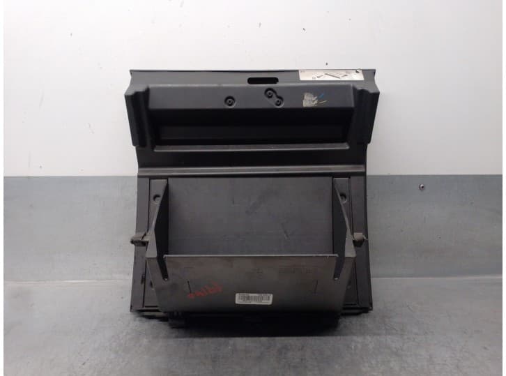 Recambio de guantera para dodge caliber 2.0 crd referencia OEM IAM 1ED791DVAA 2
