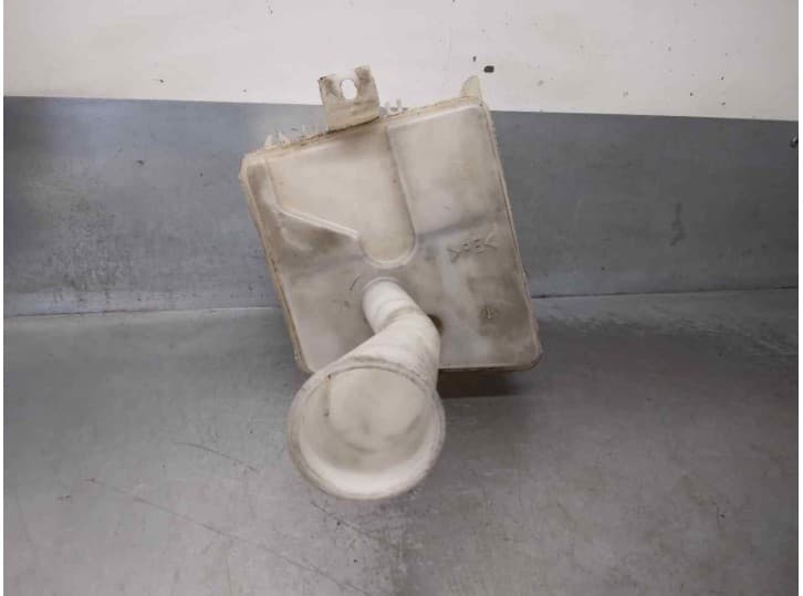 Recambio de deposito limpia para nissan primera (p10) 1.6 referencia OEM IAM 2891070J00 2