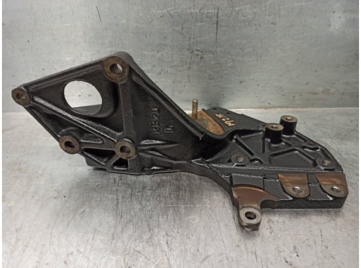 Recambio de soporte motor para nissan primera (p11) 2.0 td referencia OEM IAM 168112J610 2