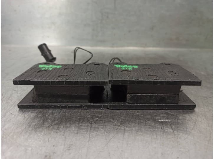 Recambio de pastillas de freno para » otros... amingo 2.0 referencia OEM IAM 598117  VALEO 3