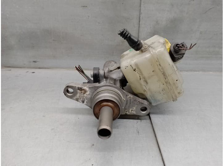 Recambio de bomba freno para seat ibiza iv (6j5, 6p1) 1.9 tdi referencia OEM IAM 6R1611019 2