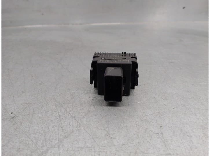 Recambio de mando para volkswagen polo v (6r1, 6c1) 1.2 tsi referencia OEM IAM 6R0941333 2