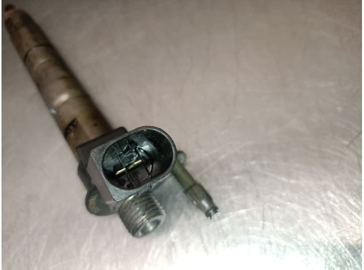 Recambio de inyector para bmw x3 (e83) 2.0 sd referencia OEM IAM 7797877 7797877 4